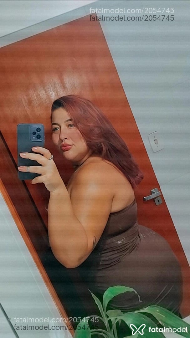 Acompanhante mulher ruiva (o) de olhos azuis - Lótus