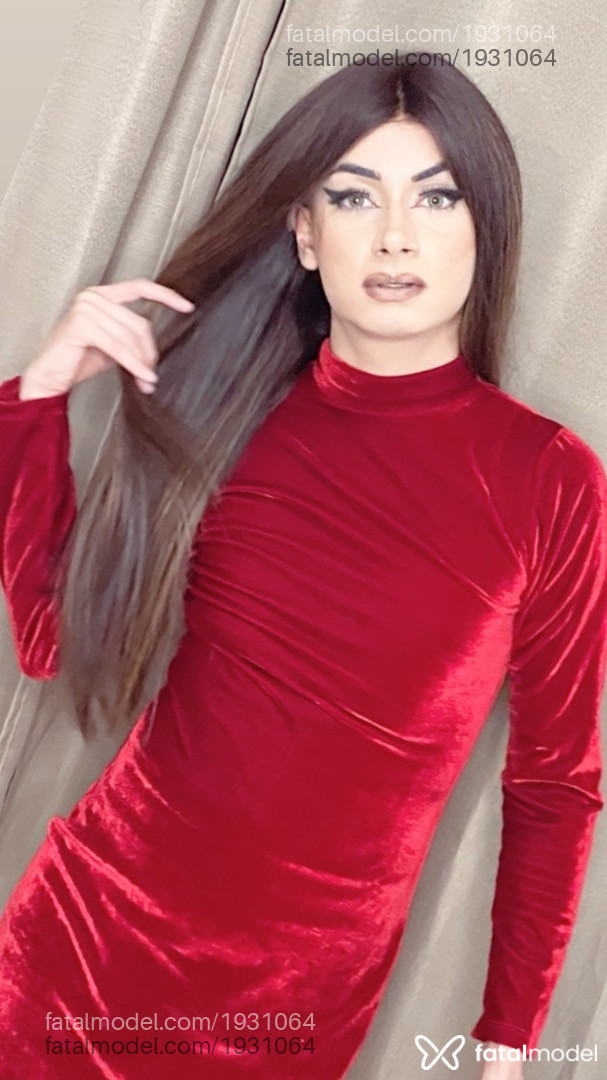 Acompanhante mulher trans loira (o) de olhos castanhos - Rubí Perez Acompanhante mulher trans loira (o) de olhos castanhos - Rubí Perez