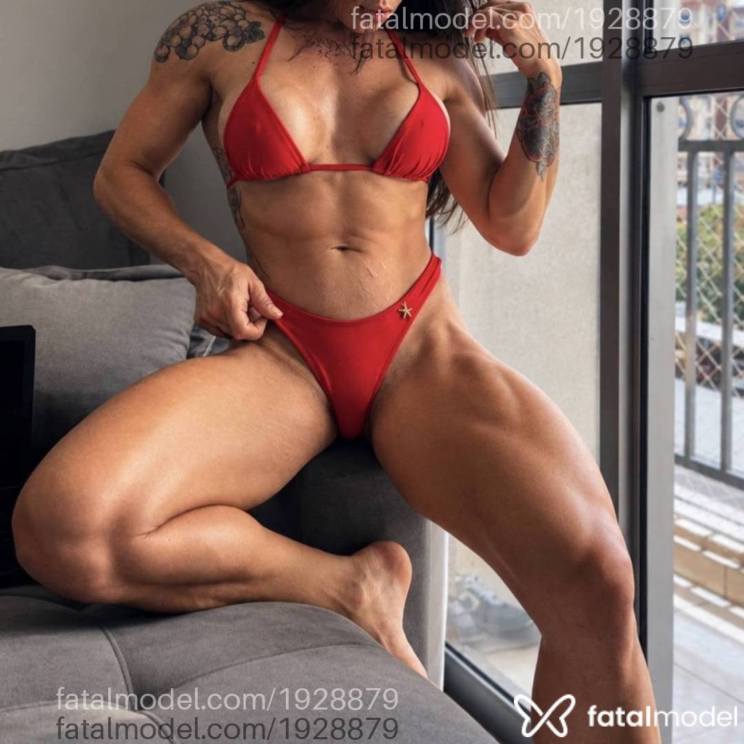 Acompanhante mulher morena (o) de olhos pretos - Bruna Vasconcelos