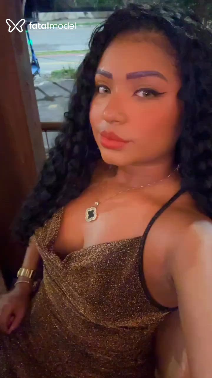 Acompanhante mulher com cabelo castanho de olhos castanhos em Fortaleza Acompanhante mulher com cabelo castanho de olhos castanhos em Fortaleza - Beatriz cavalcante