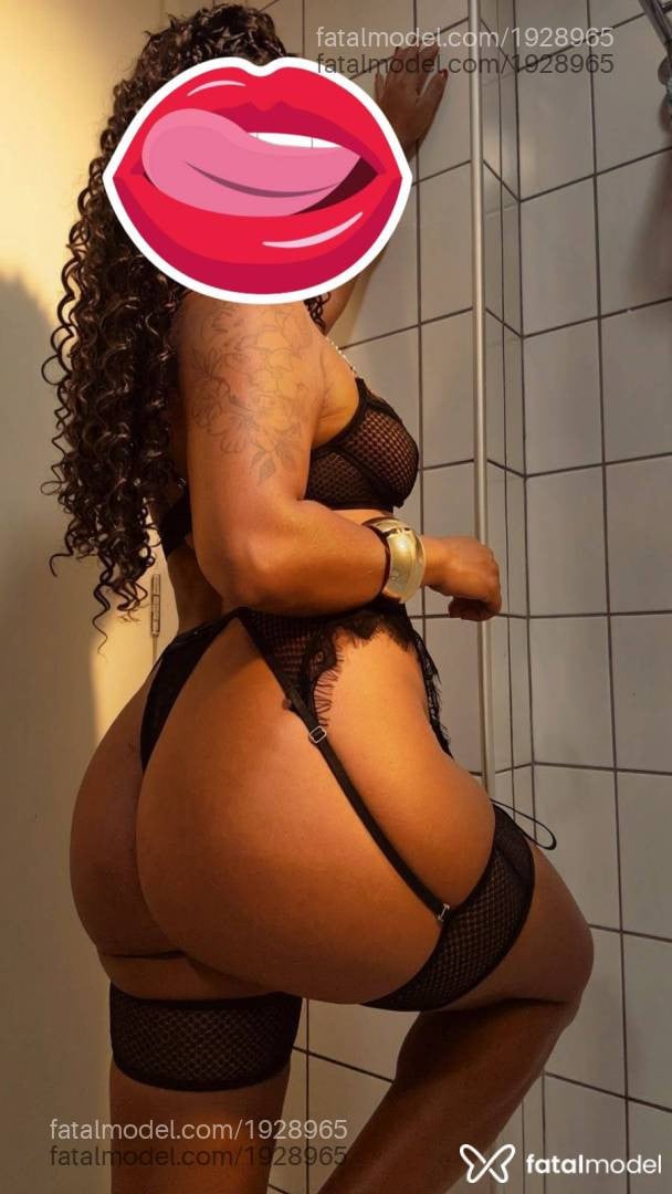 Acompanhante mulher com cabelo castanho de olhos castanhos em Fortaleza - Beatriz cavalcante