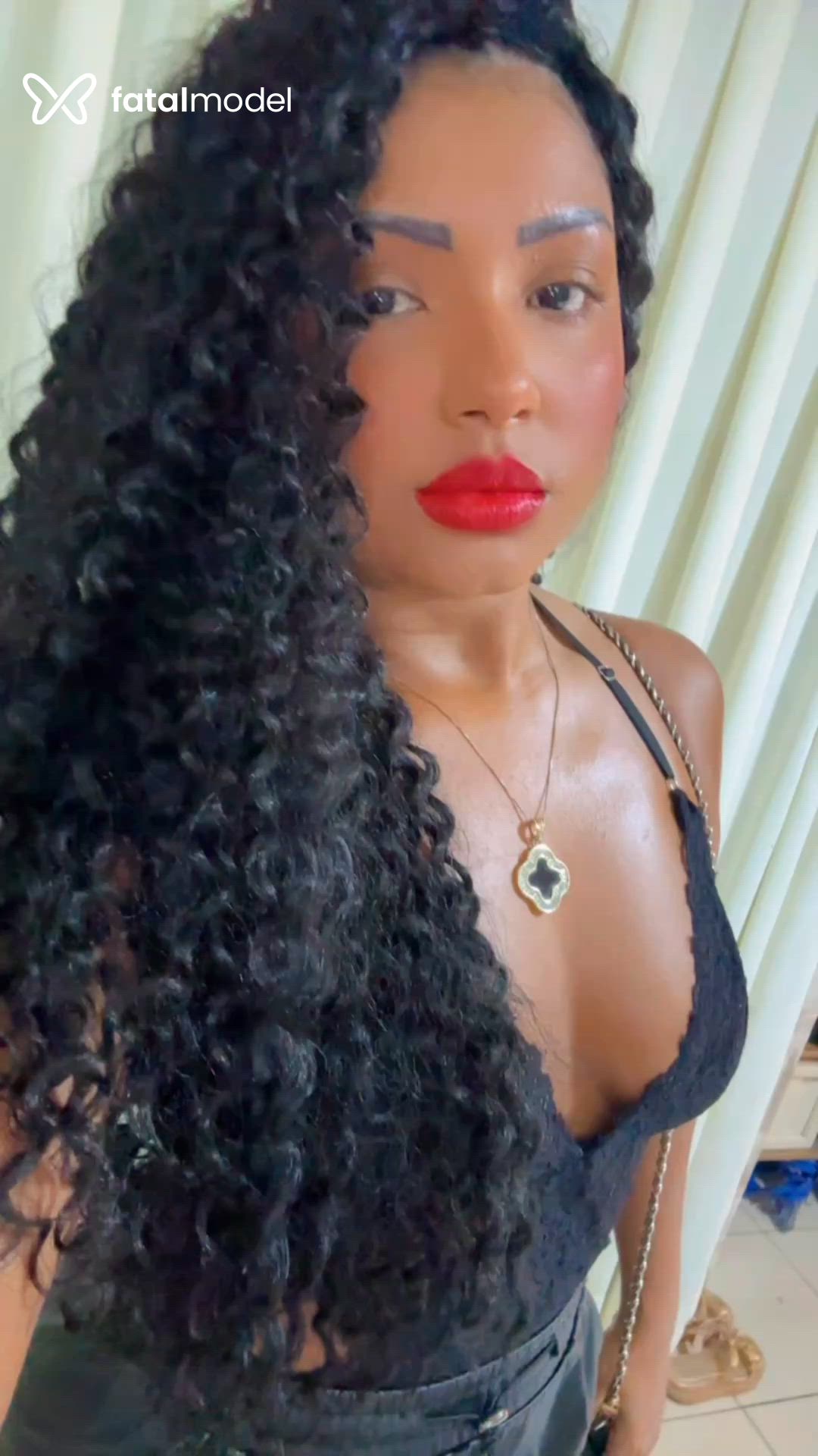 Acompanhante mulher com cabelo castanho de olhos castanhos em Fortaleza Acompanhante mulher com cabelo castanho de olhos castanhos em Fortaleza - Beatriz cavalcante
