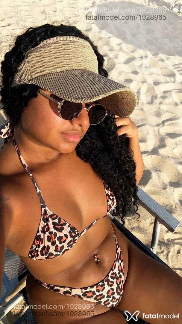 Acompanhante mulher com cabelo castanho de olhos castanhos em Fortaleza - Beatriz cavalcante