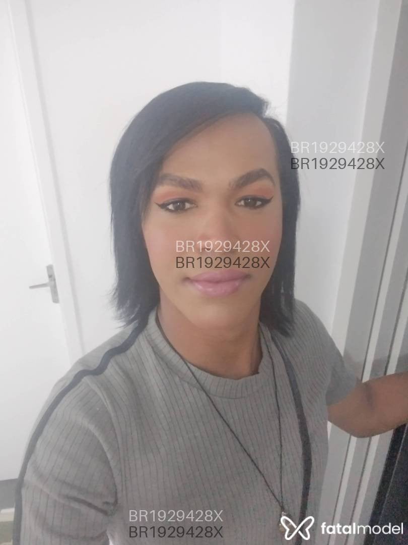 Acompanhante mulher trans morena (o) de olhos castanhos em São Paulo - Aline bombonzinho