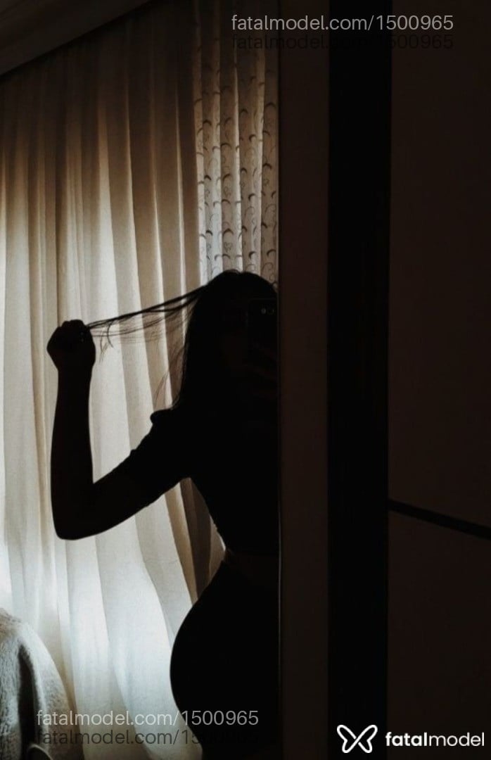 Acompanhante mulher morena (o) de olhos pretos em Lages - Helena