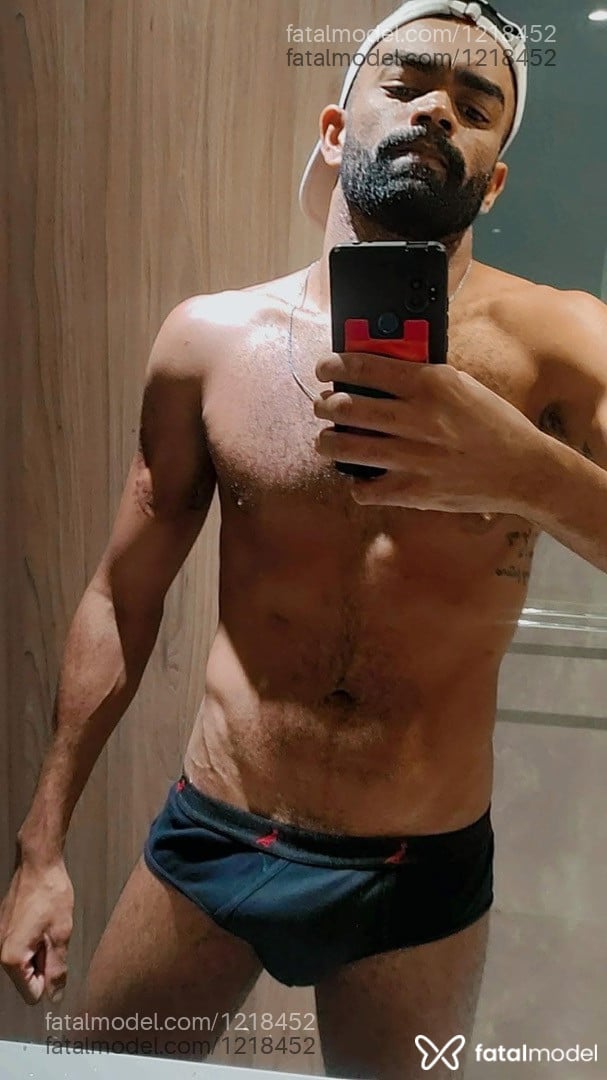 Acompanhante homem morena (o) de olhos castanhos em Passo Fundo Acompanhante homem morena (o) de olhos castanhos em Passo Fundo - Hugo Martins
