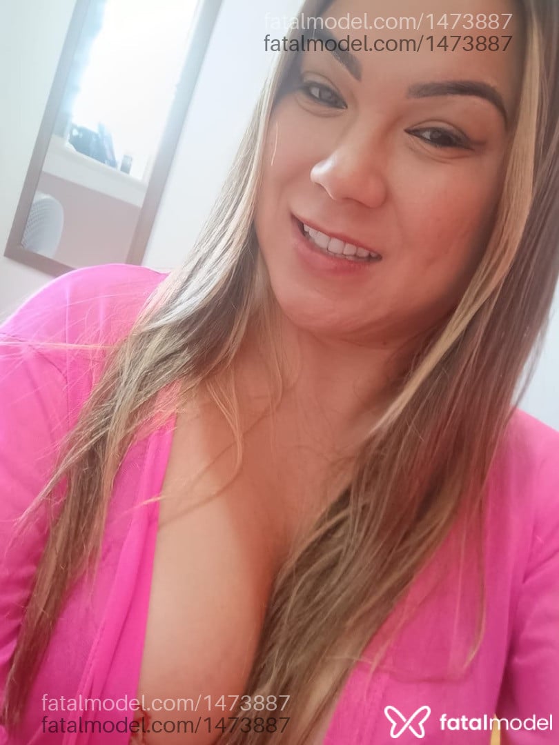 Acompanhante mulher loira (o) de olhos castanhos em Jundiaí Acompanhante mulher loira (o) de olhos castanhos em Jundiaí - Babizinha