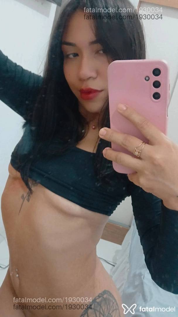 Acompanhante mulher com cabelo castanho de olhos castanhos - Heren Gabryella