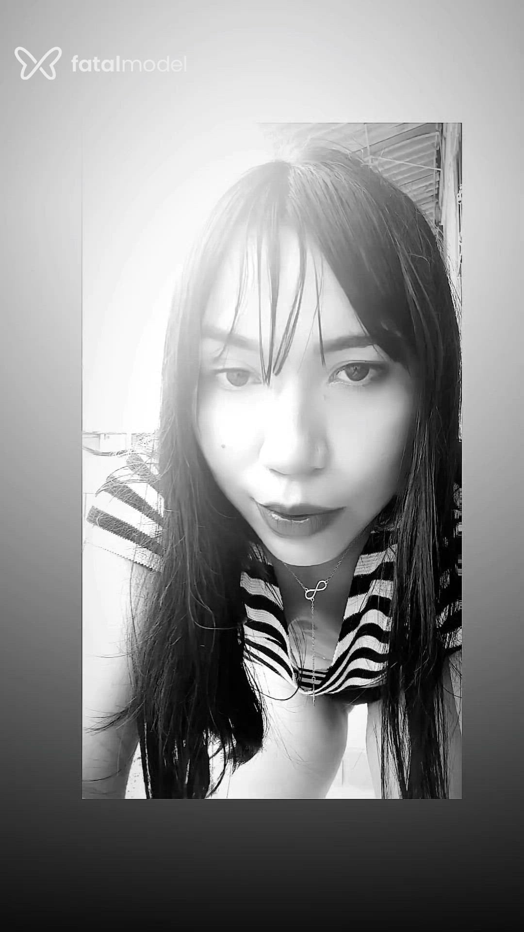 Acompanhante mulher com cabelo castanho de olhos castanhos - Heren Gabryella