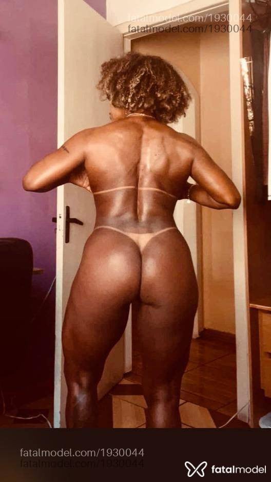 Acompanhante mulher morena (o) de olhos pretos em Canoas - Majubombom