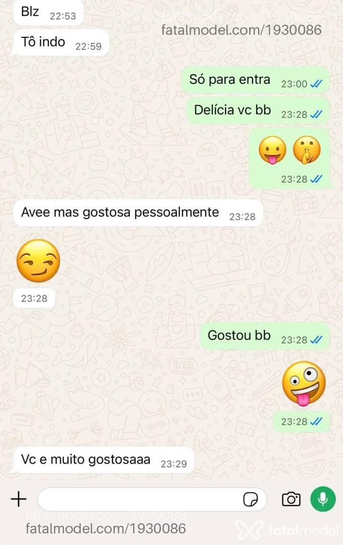 Acompanhante mulher trans morena (o) de olhos pretos - Natashinha