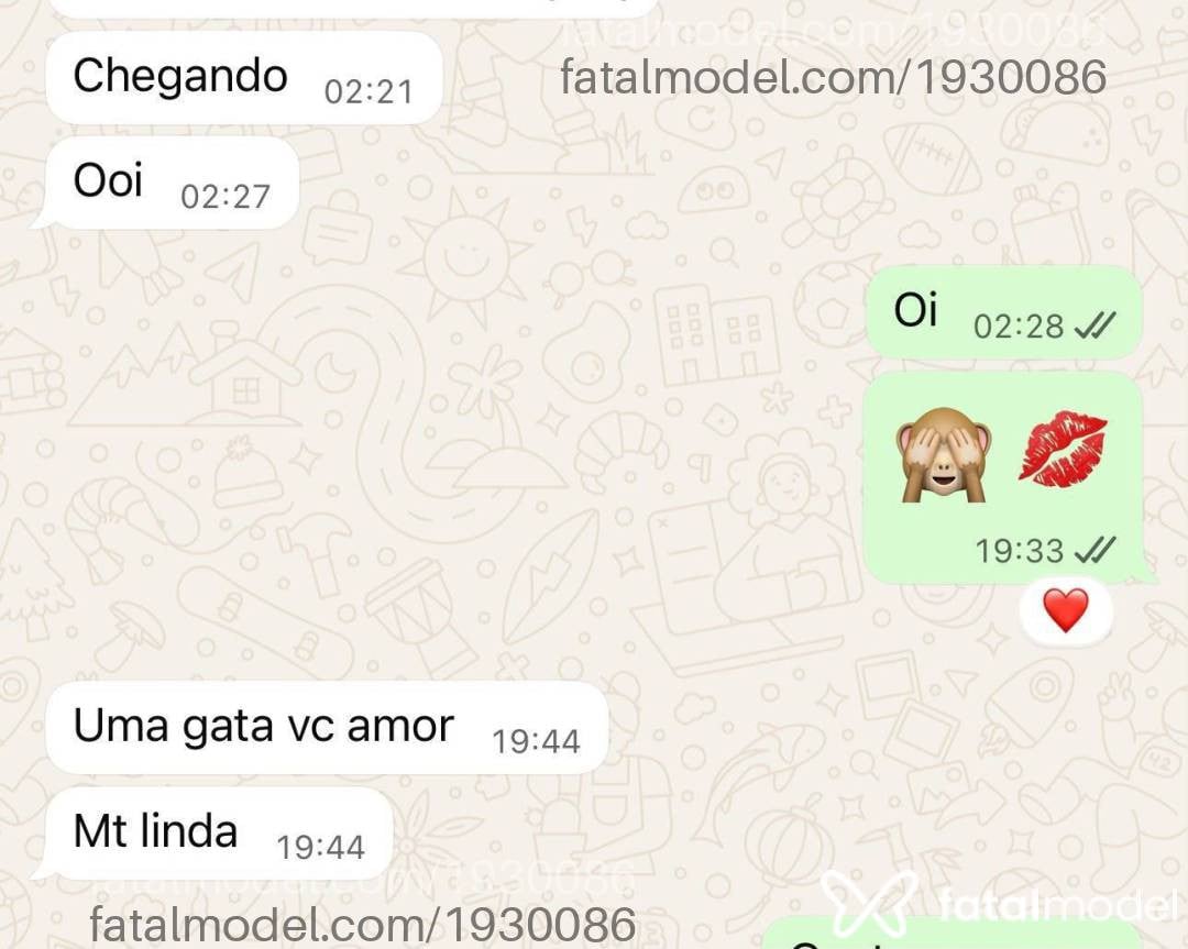Acompanhante mulher trans morena (o) de olhos pretos - Natashinha