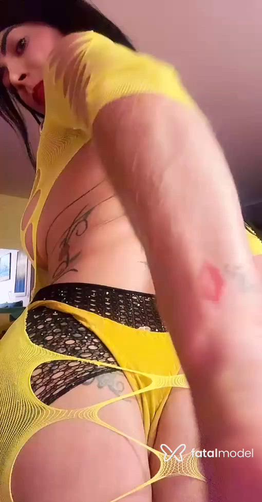 Acompanhante mulher trans morena (o) de olhos pretos - Natashinha