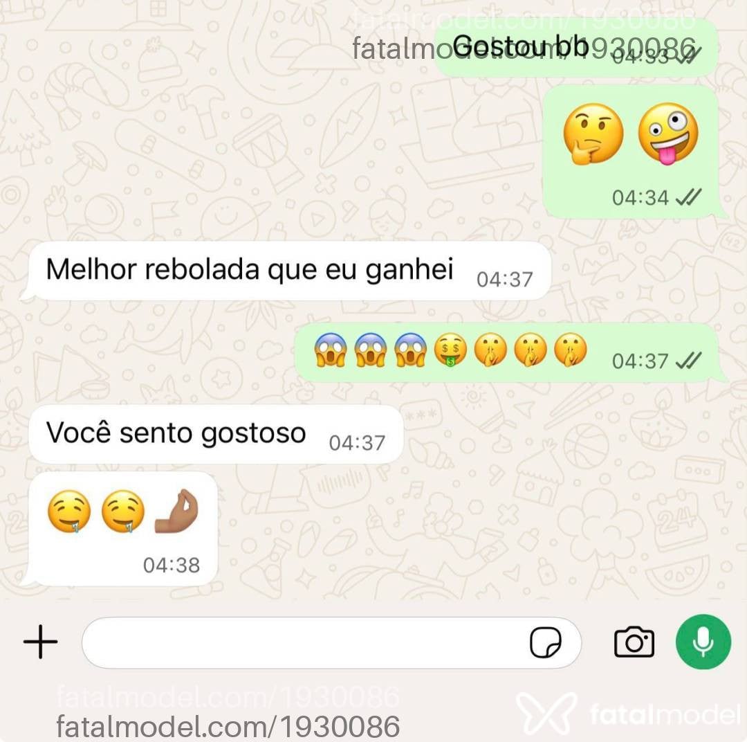 Acompanhante mulher trans morena (o) de olhos pretos - Natashinha