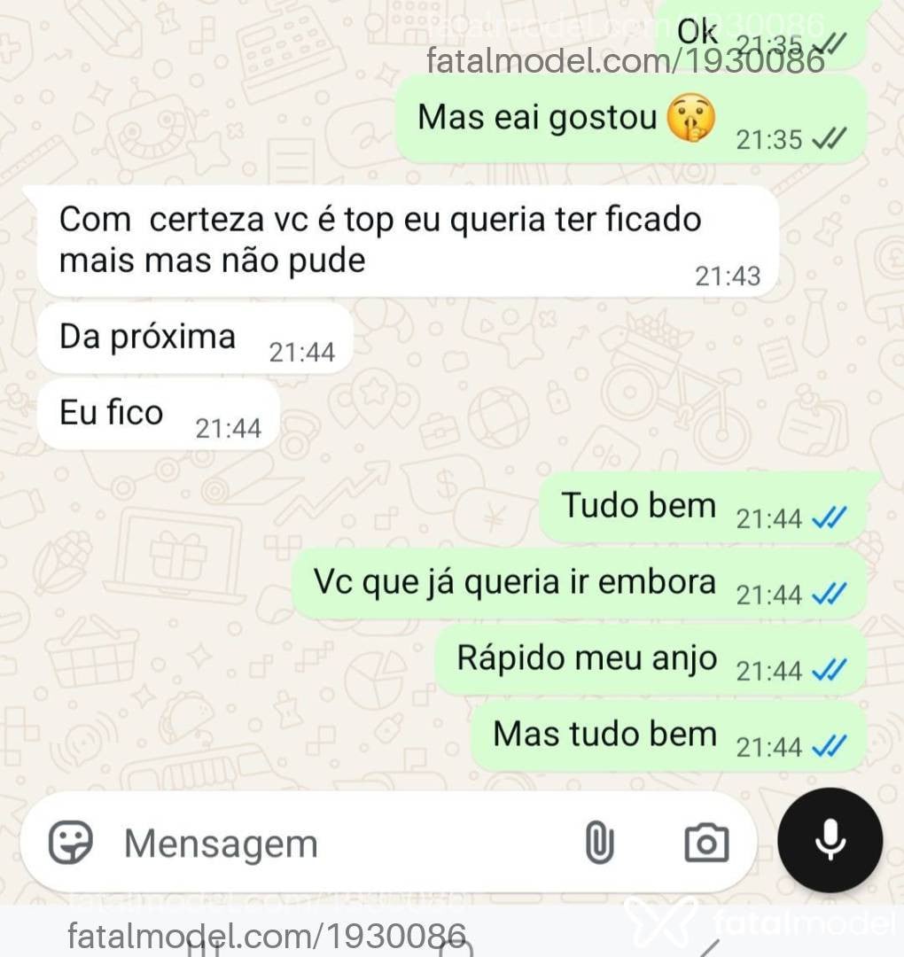 Acompanhante mulher trans morena (o) de olhos pretos - Natashinha