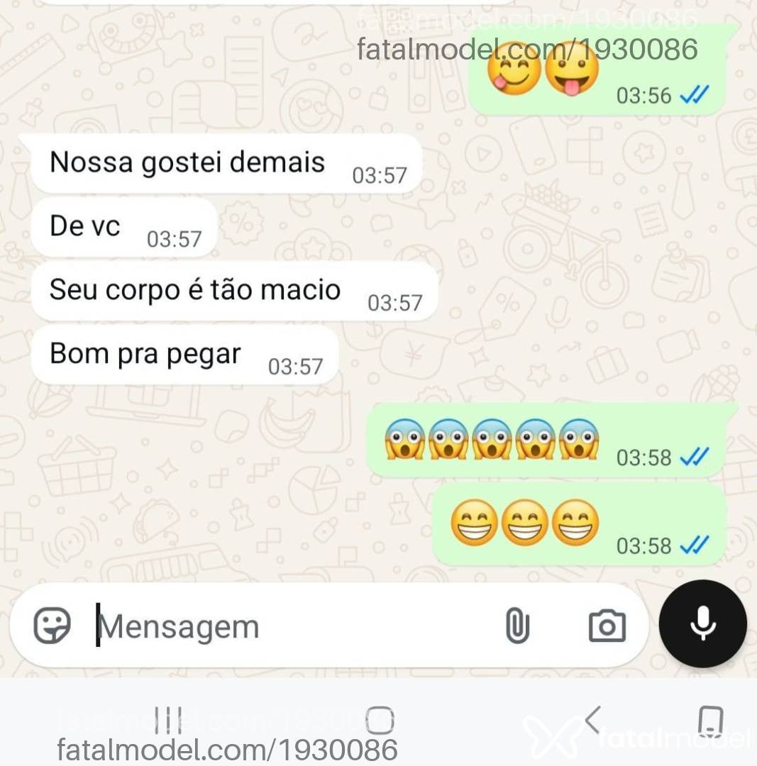 Acompanhante mulher trans morena (o) de olhos pretos - Natashinha