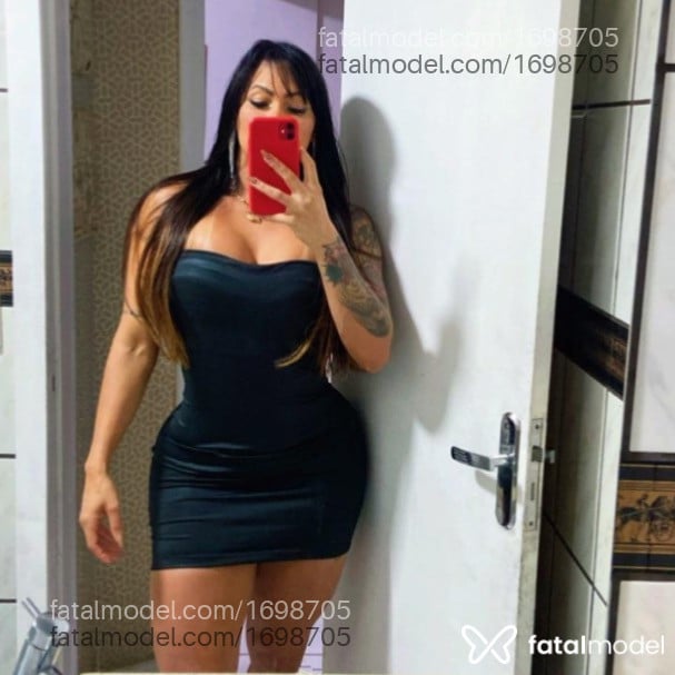 Acompanhante mulher com cabelo castanho de olhos castanhos - Renata Smith Acompanhante mulher com cabelo castanho de olhos castanhos - Renata Smith