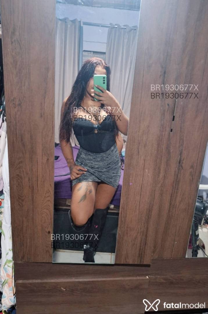 Acompanhante mulher morena (o) de olhos castanhos em Diamantino Acompanhante mulher morena (o) de olhos castanhos em Diamantino - Crystina