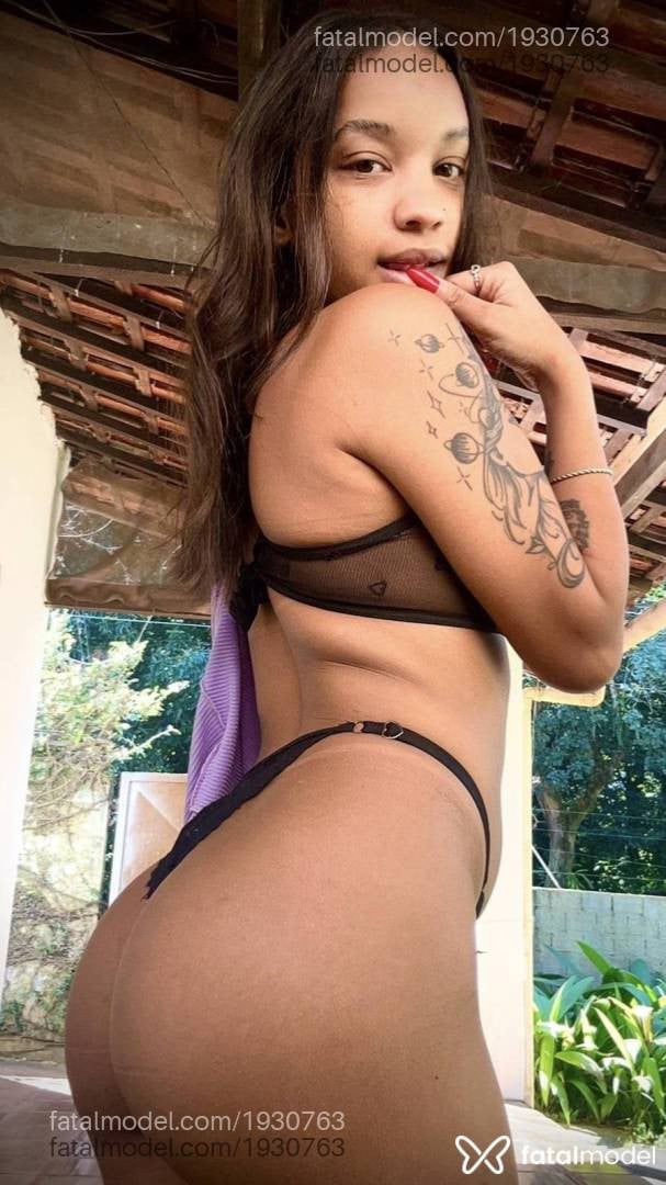 Acompanhante mulher com cabelo castanho de olhos castanhos em Marília - Mylla
