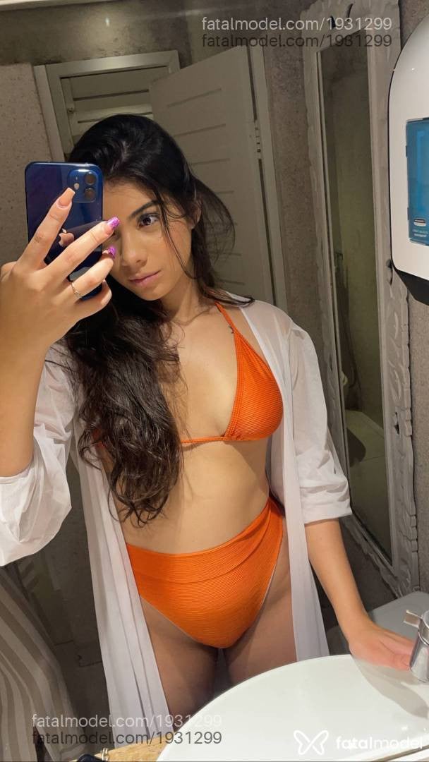 Acompanhante mulher morena (o) de olhos castanhos - Angela Sousa
