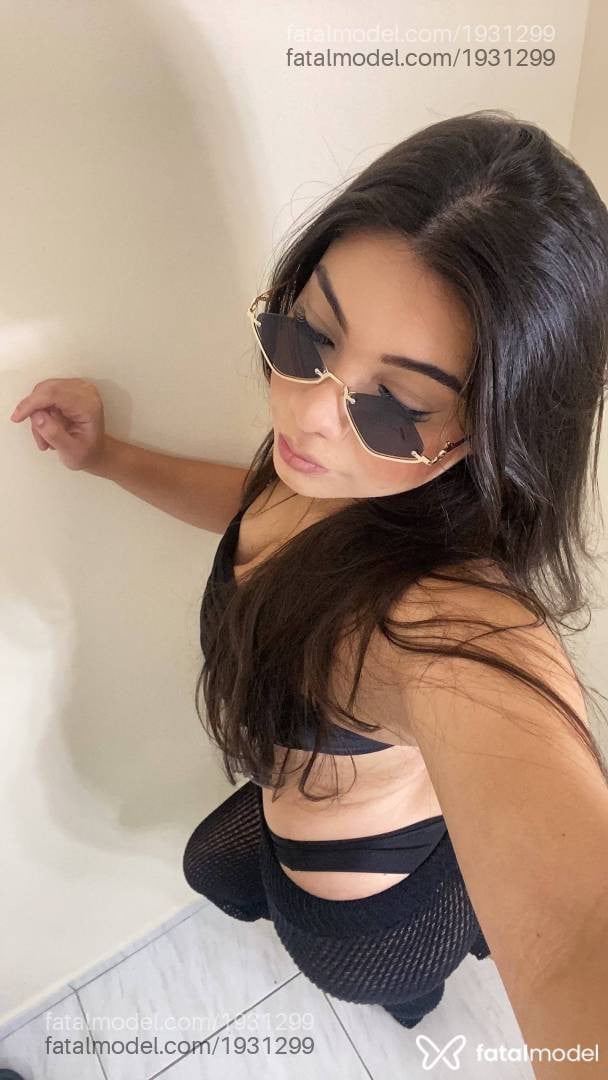 Acompanhante mulher morena (o) de olhos castanhos - Angela Sousa