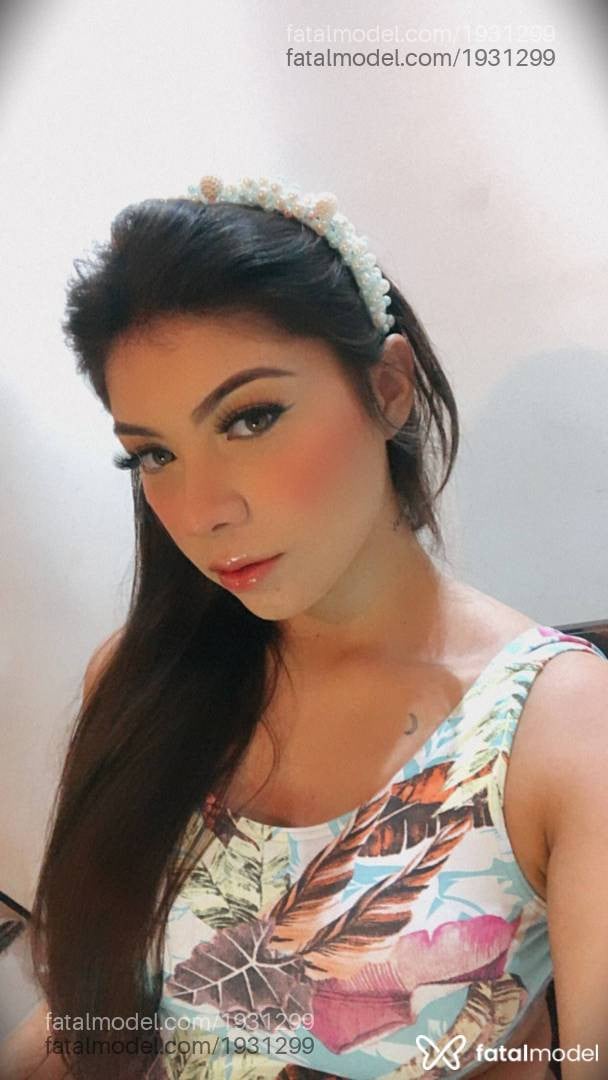 Acompanhante mulher morena (o) de olhos castanhos - Angela Sousa