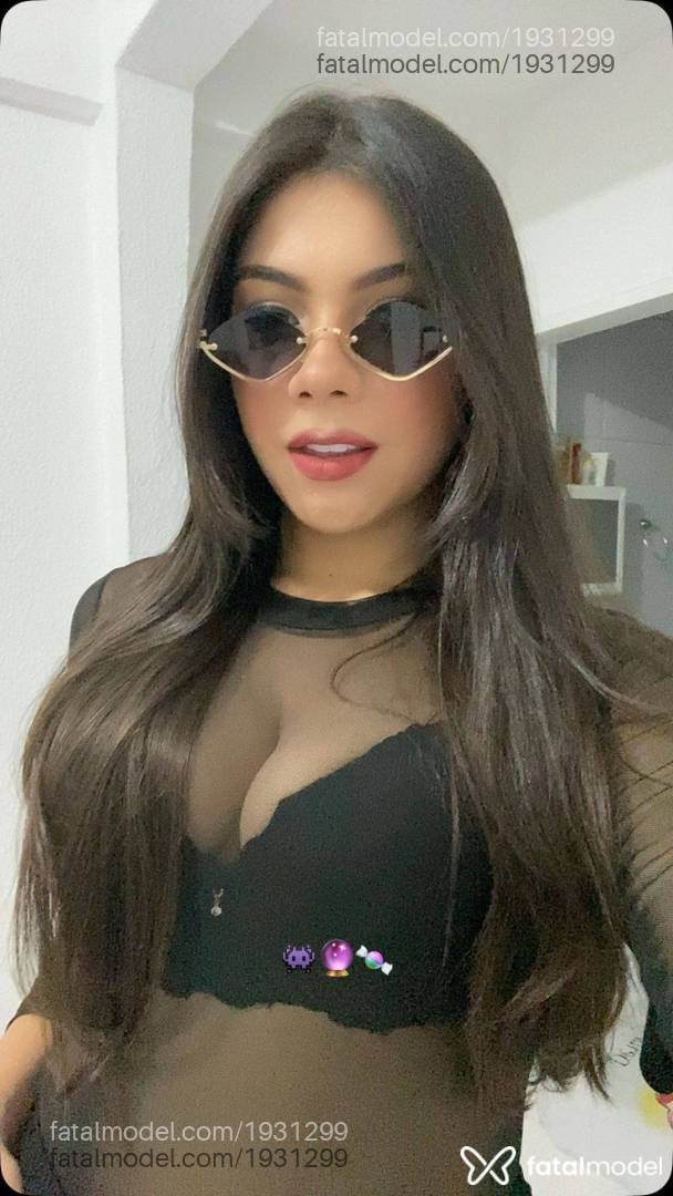 Acompanhante mulher morena (o) de olhos castanhos - Angela Sousa