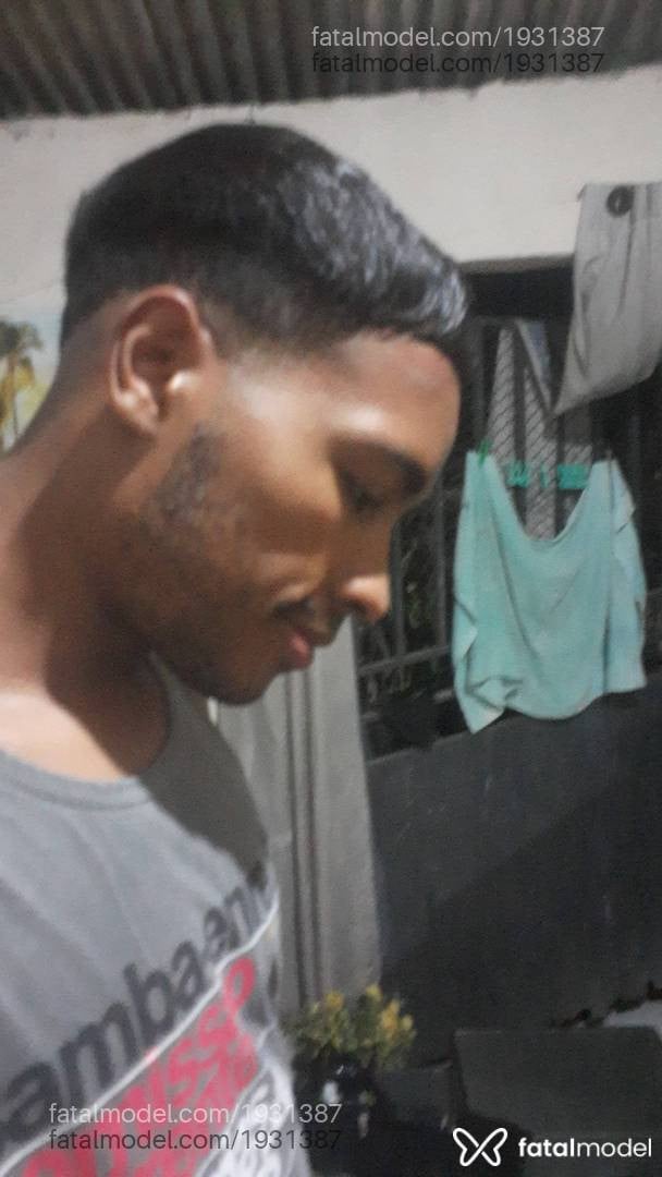 Acompanhante homem com cabelo castanho de olhos castanhos em Itabuna Acompanhante homem com cabelo castanho de olhos castanhos em Itabuna - Jhon William