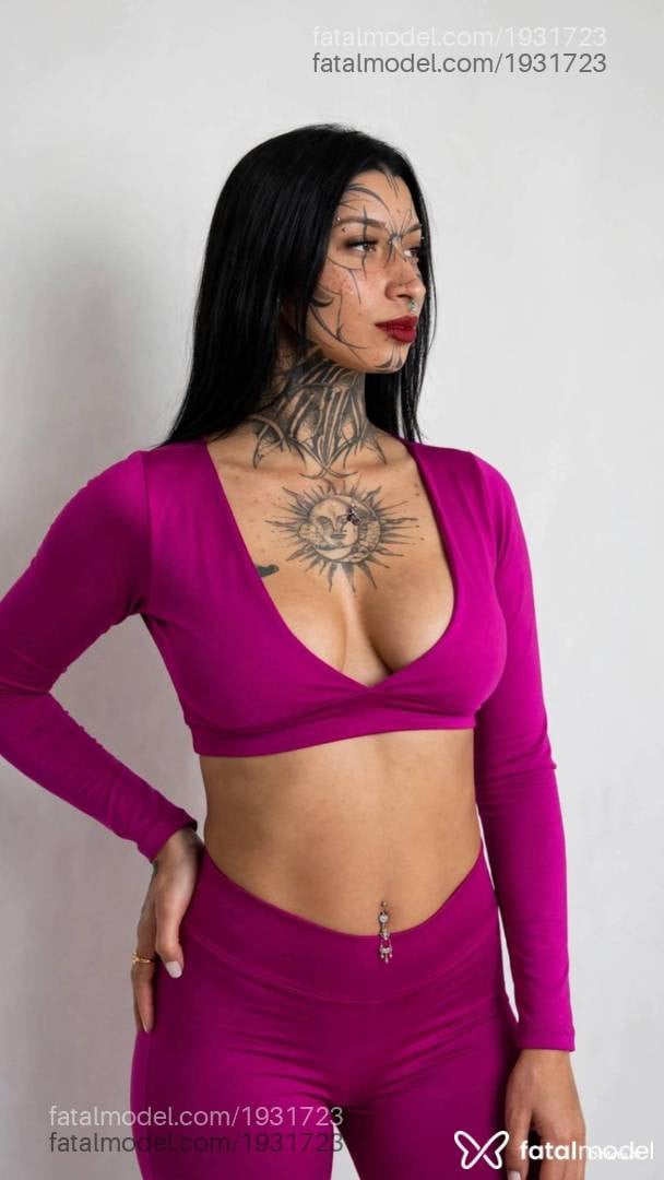 Acompanhante mulher morena (o) de olhos castanhos - Mandraka