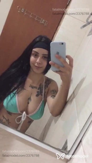 Acompanhante mulher morena (o) de olhos castanhos em Duque de Caxias - Clara Ribeiro