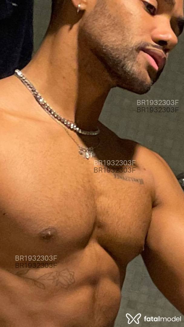 Acompanhante homem morena (o) de olhos pretos em São Paulo Acompanhante homem morena (o) de olhos pretos em São Paulo - Luiz Gomez