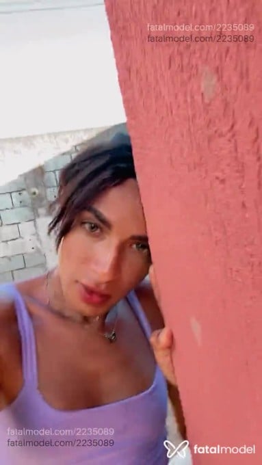 Acompanhante mulher trans com cabelo castanho de olhos mel em Mateus Leme - Rafaela Faria