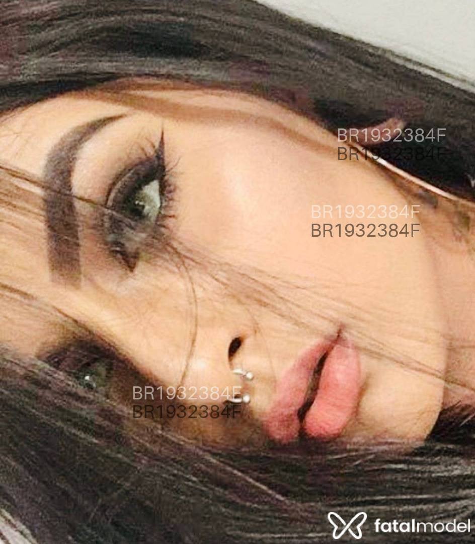 Acompanhante mulher morena (o) de olhos verdes em São Paulo - Alice white Rabbit