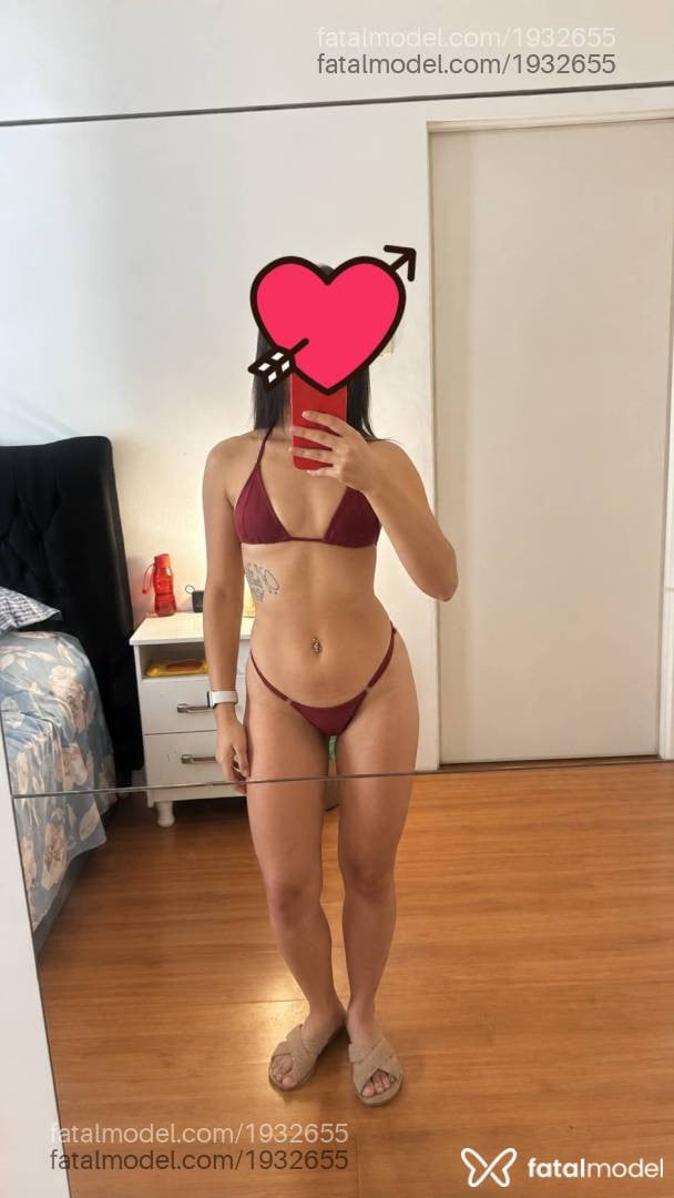 Acompanhante mulher com cabelo castanho de olhos castanhos - Lavínia