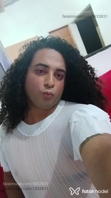 Acompanhante mulher trans com cabelo castanho de olhos castanhos em Virtual - Paloma