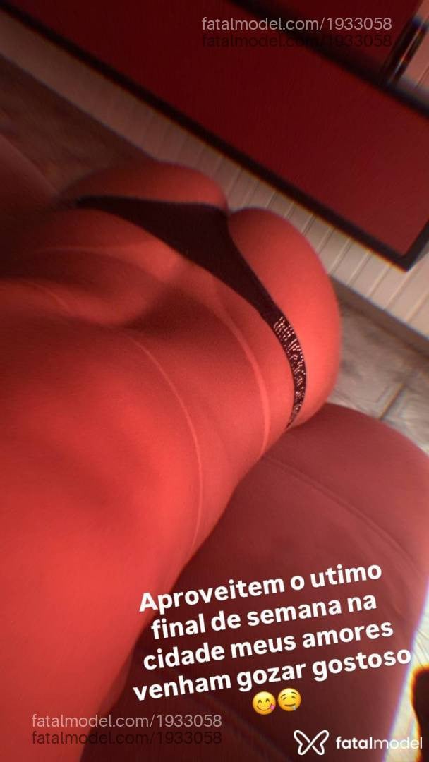 Acompanhante mulher morena (o) de olhos pretos - Ingrid Guimarães