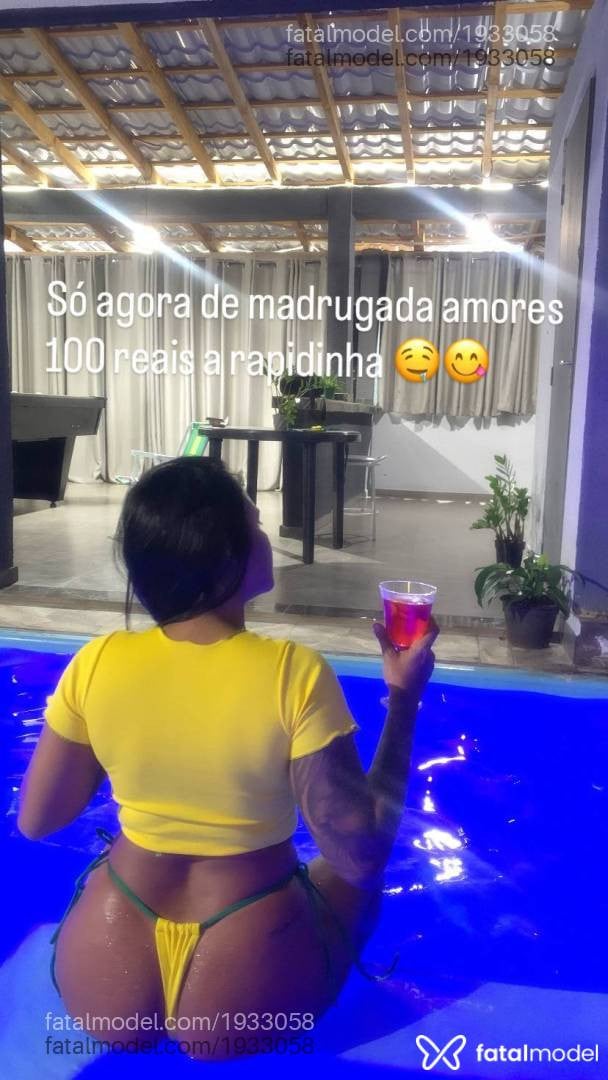 Acompanhante mulher morena (o) de olhos pretos - Ingrid Guimarães