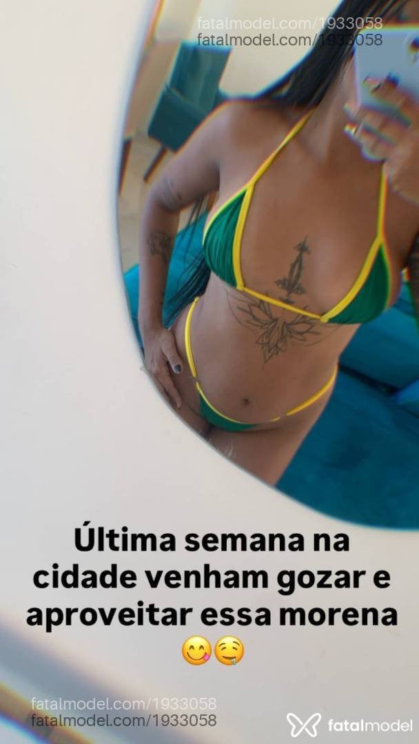 Acompanhante mulher morena (o) de olhos pretos - Ingrid Guimarães