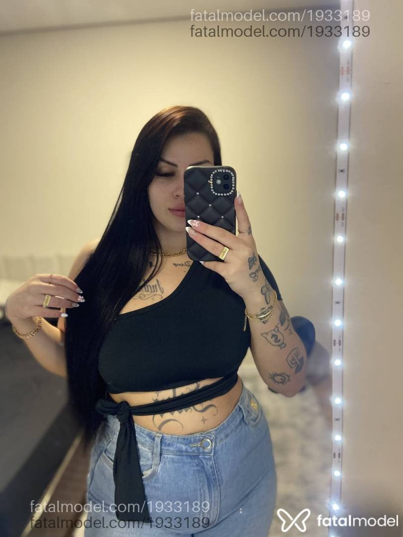 Acompanhante mulher morena (o) de olhos castanhos - Rafaela