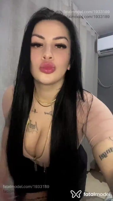 Acompanhante mulher morena (o) de olhos castanhos em Bento Gonçalves Acompanhante mulher morena (o) de olhos castanhos em Bento Gonçalves - Rafaela