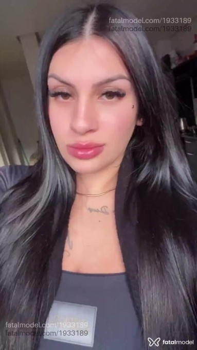 Acompanhante mulher morena (o) de olhos castanhos - Rafaela