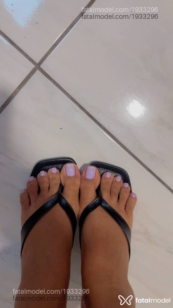Acompanhante mulher morena (o) de olhos castanhos - Aninha Muniz