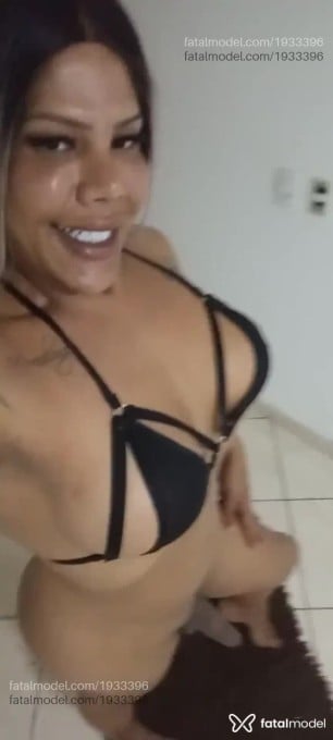 Acompanhante mulher trans loira (o) de olhos castanhos em Muriaé - Samira Shalan