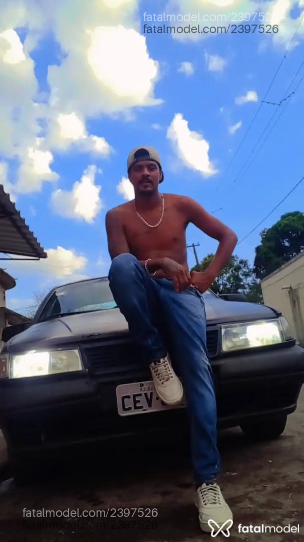 Acompanhante homem com cabelo grisalho de olhos pretos em Frutal Acompanhante homem com cabelo grisalho de olhos pretos em Frutal - Dotadonegro