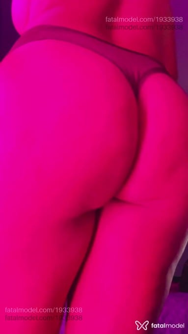 Acompanhante mulher com cabelo castanho de olhos castanhos em Taubaté - Bia