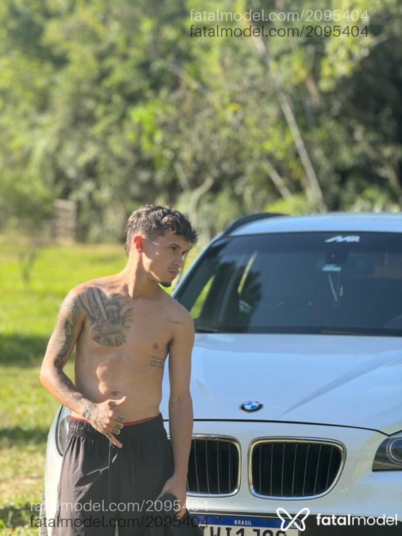 Acompanhante homem com cabelo castanho de olhos castanhos em Fortaleza - Lorinn