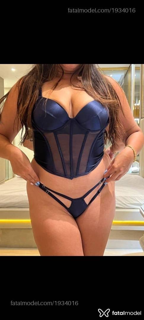 Acompanhante mulher com cabelo castanho de olhos castanhos em Tubarão - Nandinhahh