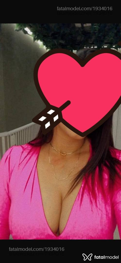 Acompanhante mulher com cabelo castanho de olhos castanhos em Tubarão - Nandinhahh