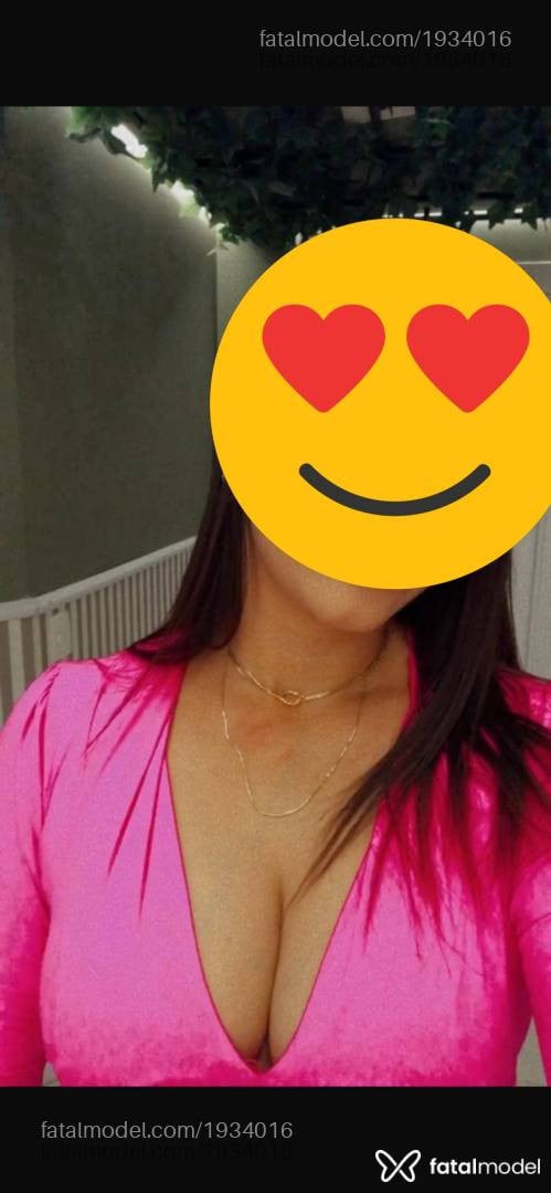 Acompanhante mulher com cabelo castanho de olhos castanhos - Nandinhahh