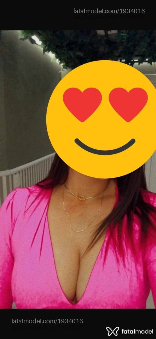 Acompanhante mulher com cabelo castanho de olhos castanhos - Nandinhahh